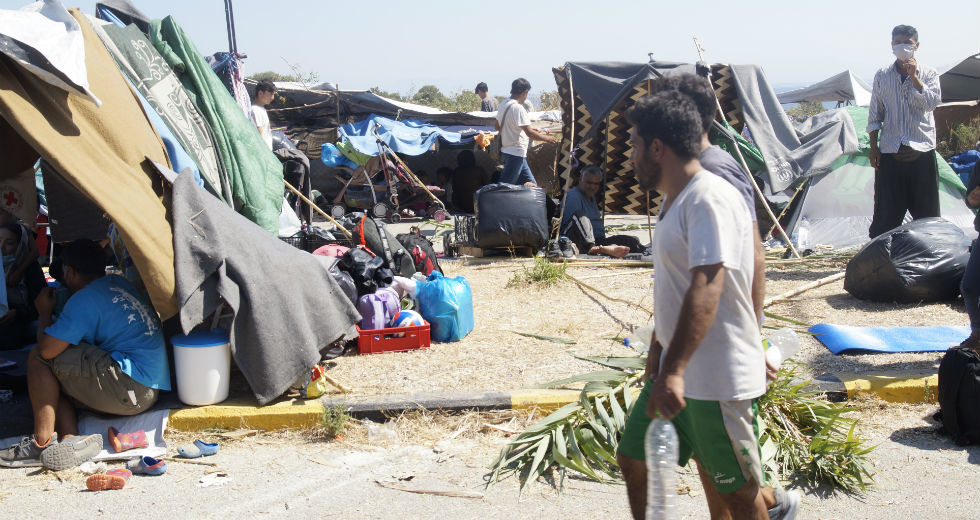 Ταλαιπωρία δίχως τέλος για χιλιάδες πρόσφυγες και μετανάστες