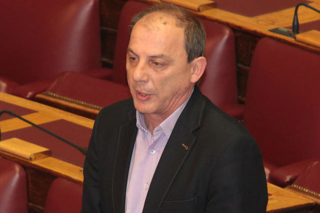 «Με προαπαιτούμενο τη ρύθμιση του χρέους»