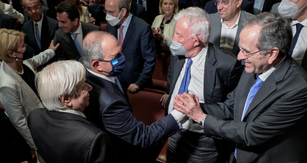 Ηχηρή παρέμβαση Καραμανλή για τον πόλεμο και την εξωτερική πολιτική
