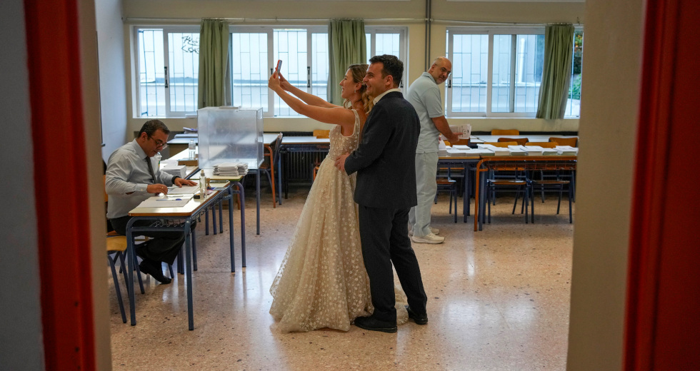Ξεχωριστοί «πρωταγωνιστές» στα εκλογικά τμήματα