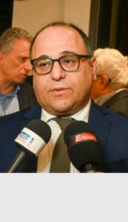 Παρ’ ολίγον(;) πλιάτσικο