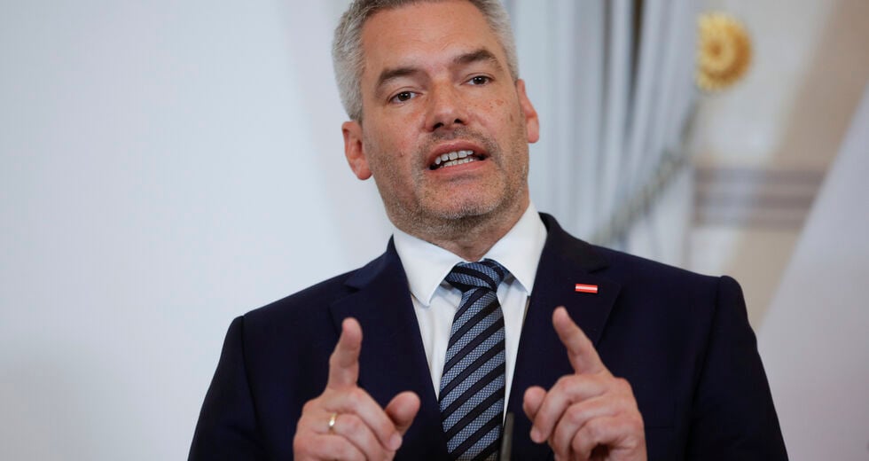 Η ομοφωνία των ιεράκων