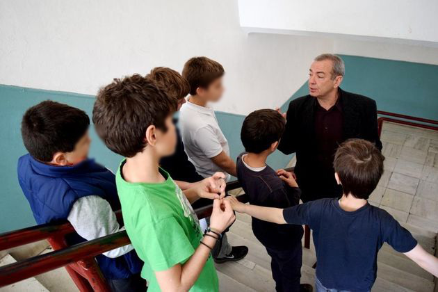 De facto αποκλεισμός από την εκπαίδευση