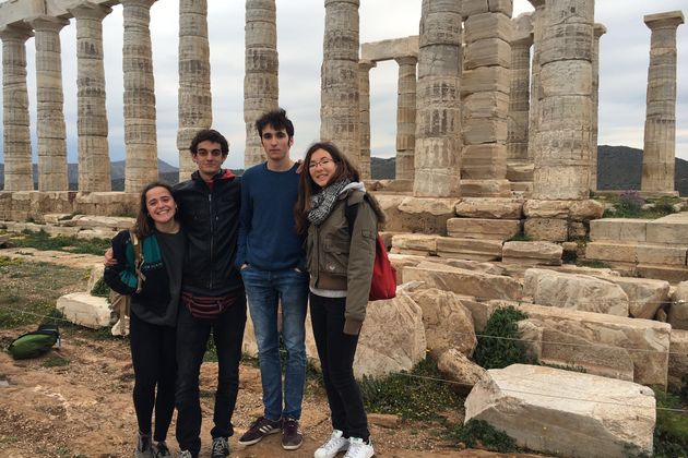 Οταν η κλασική Παιδεία γίνεται πράξη αλληλεγγύης