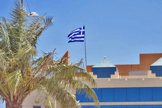 Ραμαζάνι, θυμός και γεμάτα ράφια