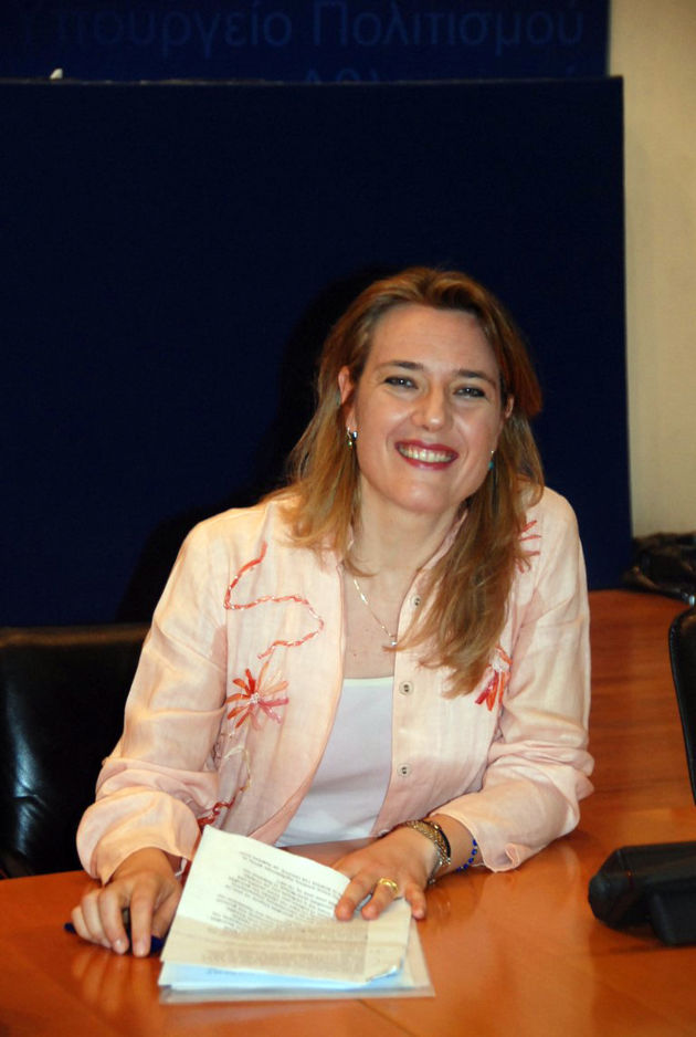 Ελάχιστα διεθνές, αλλά συνεχίζει τον χορό