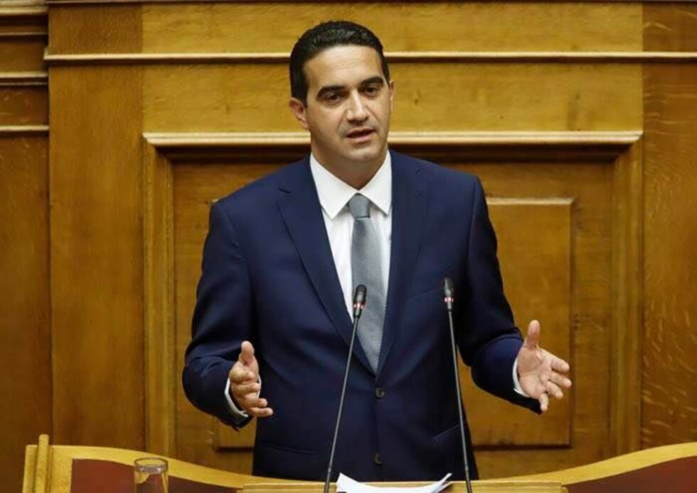 Κυβέρνηση και αντιπολίτευση μπροστά στο β’ κύμα
