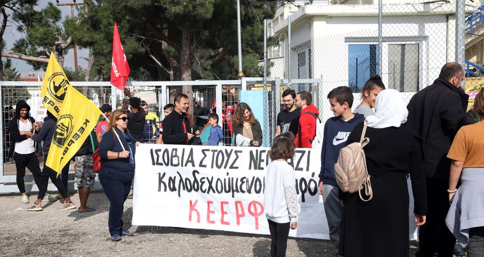 Φιάσκο το ακροδεξιό τσίκνισμα