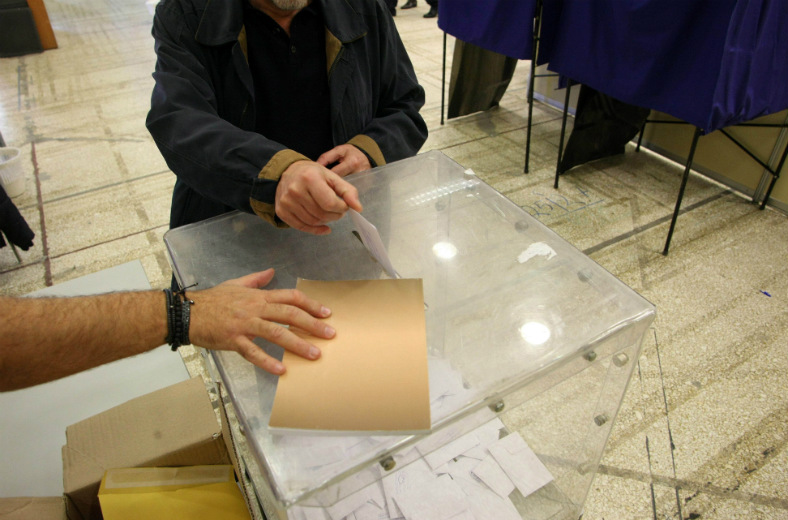 Πρωτιά για Γεννηματά, στον β’ γύρο με τον Ανδρουλάκη