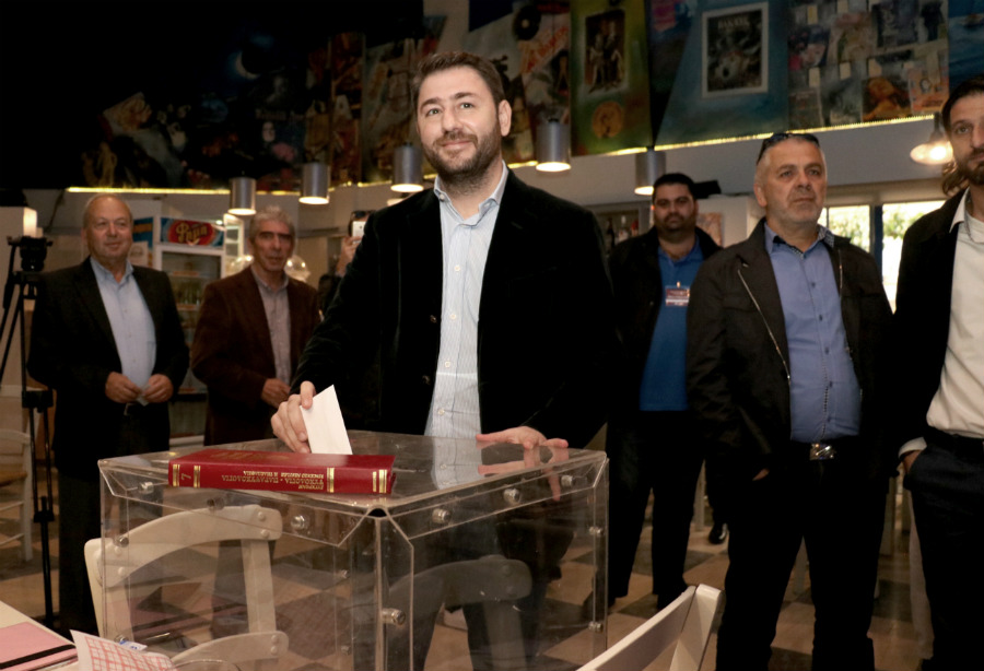 Η πρόεδρος του ΠΑΣΟΚ στο τιμόνι του νέου φορέα