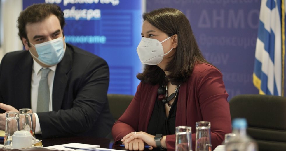Με sms θα ενημερώνονται οι υποψήφιοι για τις βαθμολογίες των Πανελλαδικών