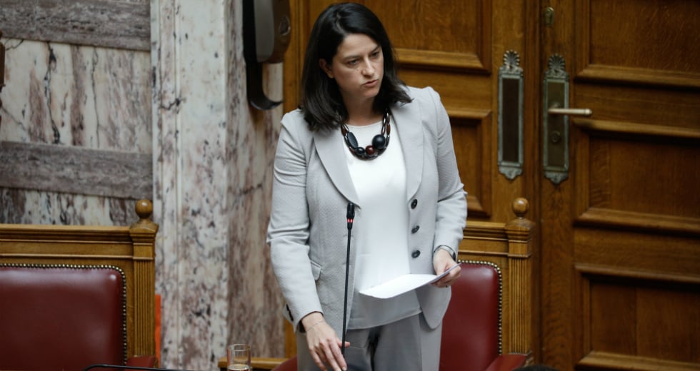 Προσφυγή στο ΣτΕ για την αδικία της Κεραμέως
