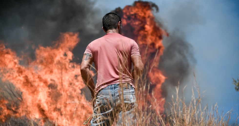 Πύρινος εφιάλτης σε Κερατέα και Βίλια
