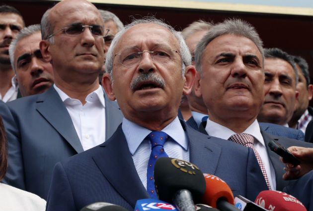 Οι ψηφοφόροι συνέτριψαν τα όνειρα του Ερντογάν για υπερεξουσίες