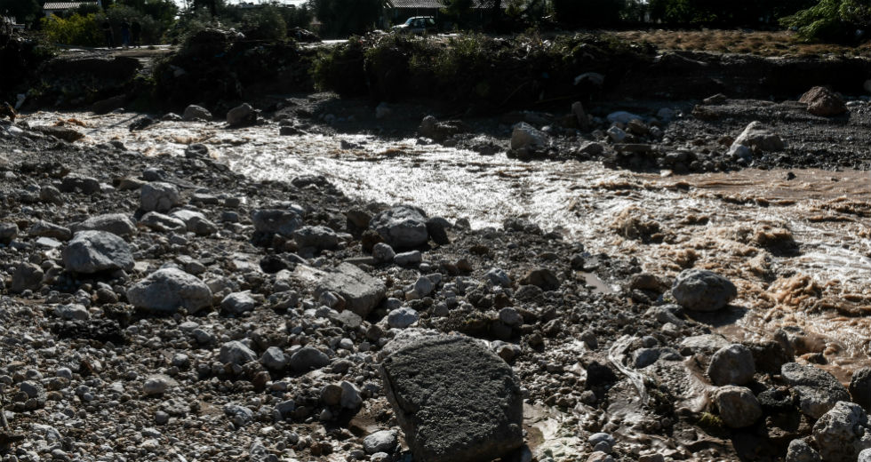 Εικόνες καταστροφής από τη νεροποντή στην Κινέτα