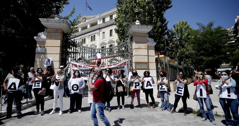 Αρνητικός αντίκτυπος από τη… φαεινή ρύθμιση Κεραμέως