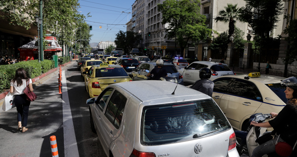 Ο ΣΥΡΙΖΑ και ο παραλογισμός του «Μεγάλου Περιπάτου»