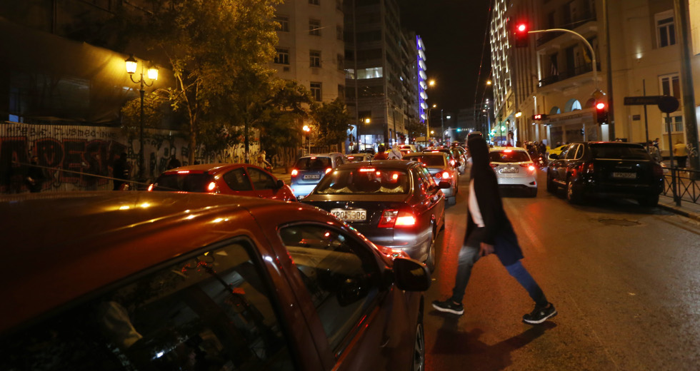 Το «ξαφνικό» lockdown έφερε κυκλοφοριακό χάος 