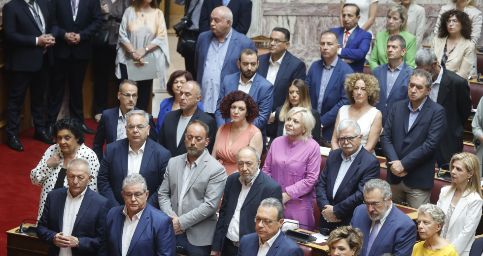 Η ορκωμοσία της νέας βουλής σε 10 φωτογραφικά στιγμιότυπα