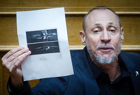 Ο «επαναπατρισμός» που έγινε… «γυρισμός» και τα εγκαίνια για λίγους κι εκλεκτούς