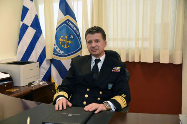 Ο αντιναύαρχος Αθ. Ντούνης β’ υπαρχηγός του Λιμενικού