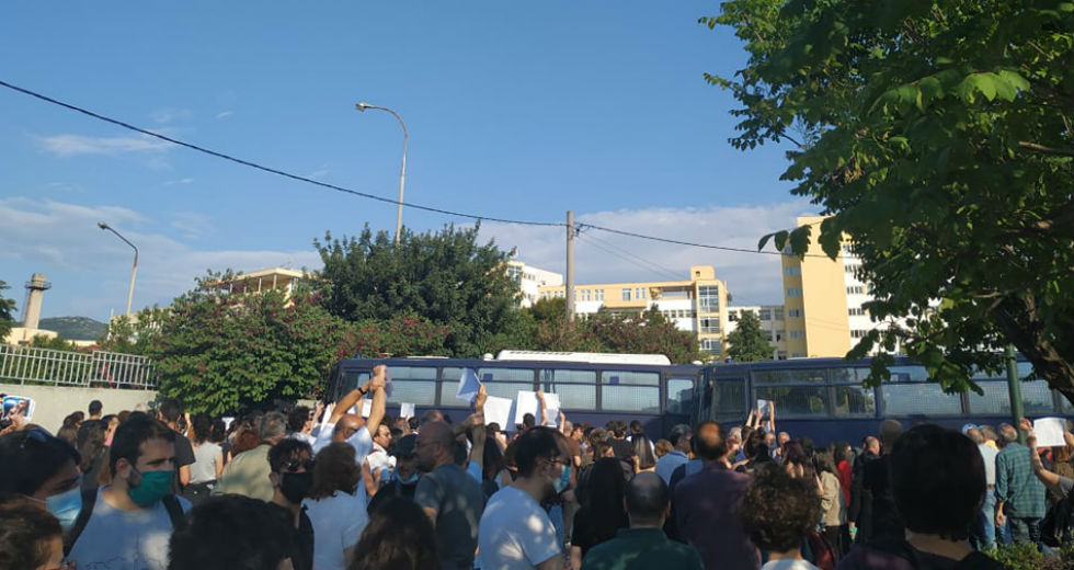 Μεγάλη συμμετοχή στο κάλεσμα αλληλεγγύης στον Βασίλη Δημάκη