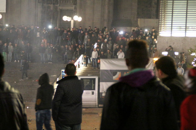 «Κέντρα απέλασης» και απειλές για την λύση του προσφυγικού