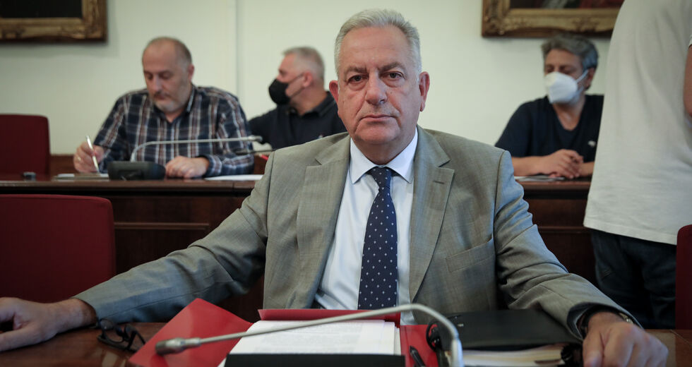Ακριβές και μακρινές εξαγγελίες για τις ήδη γεμάτες φυλακές