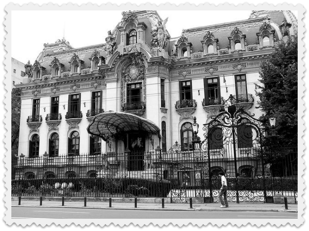 Η Ιστορία μιας χώρας μέσα από την ιστορία μιας οικογένειας