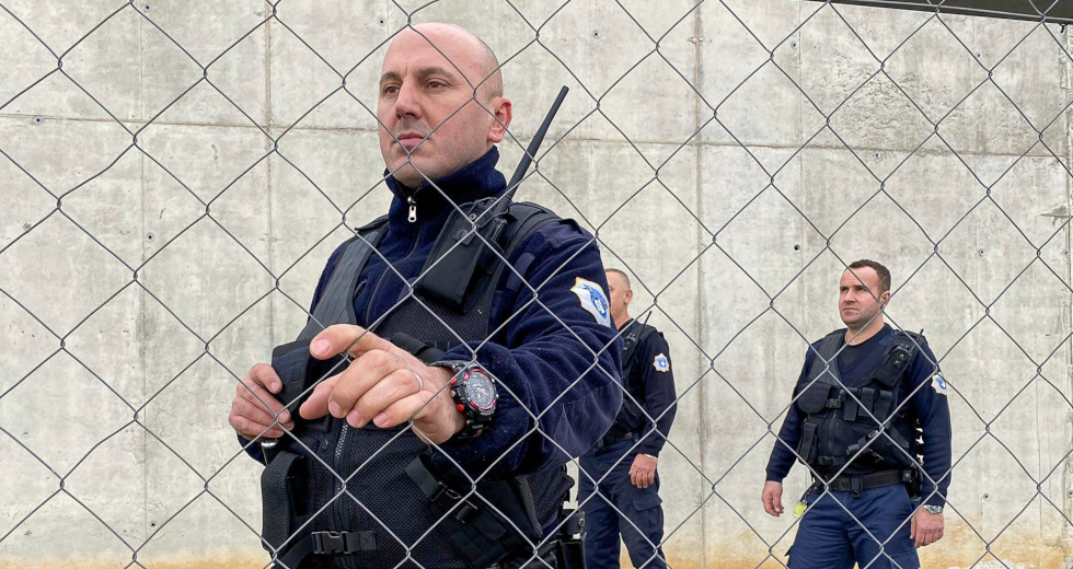 DW: Η Δανία στέλνει μετανάστες σε ενοικιαζόμενες φυλακές στο Κόσοβο