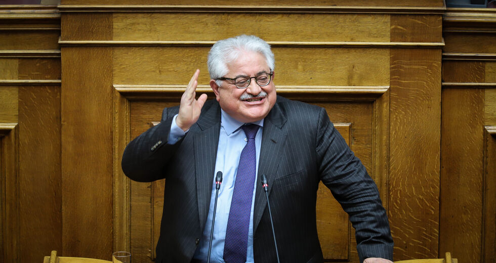Ηχηρή απουσία Σαμαρά από ομιλία Μητσοτάκη