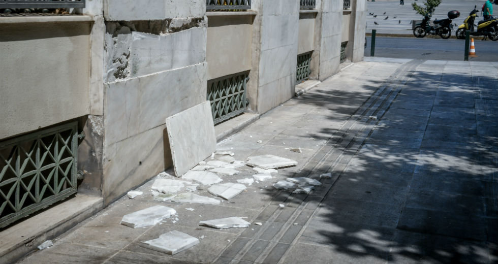 Ζημιές από τον ισχυρό σεισμό στην Αττική