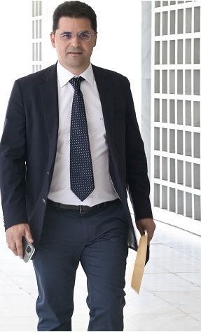 Ευθείες βολές Παυλόπουλου κατά Μητσοτάκη