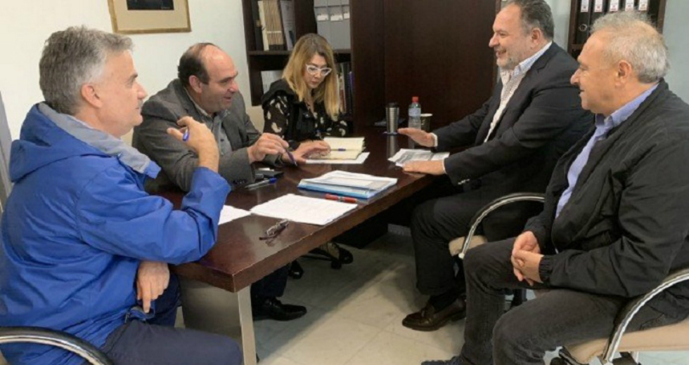 Πέντε δομές φιλοξενίας προσφυγόπουλων προωθεί η ΠΕΔ στην Κρήτη