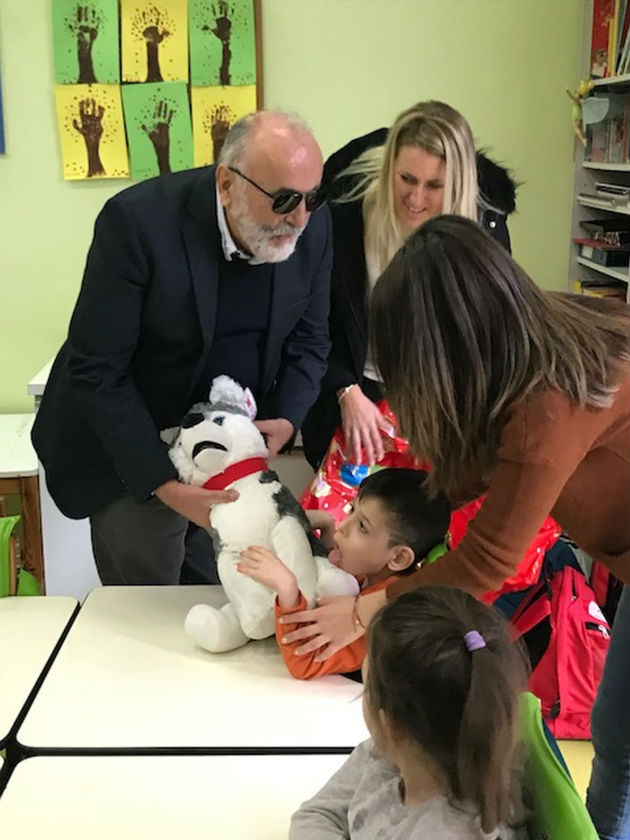 Δίπλα στα παιδιά ο Π. Κουρουμπλής