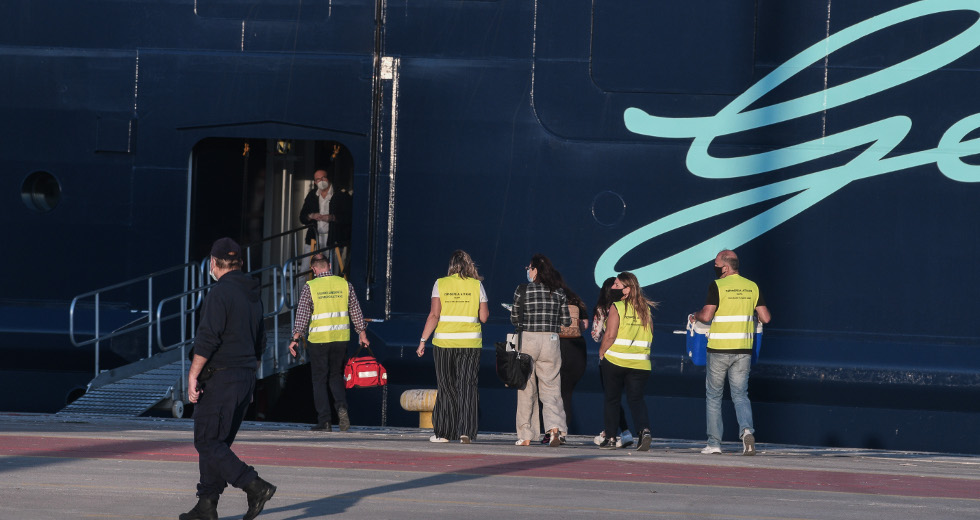 Αλαλούμ με τα τεστ στο κρουαζιερόπλοιο «Mein Schiff 6» με 1.588 επιβαίνοντες