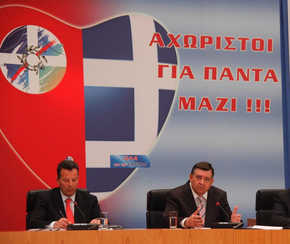 Ολοι οι δρόμοι οδηγούν δεξιά!