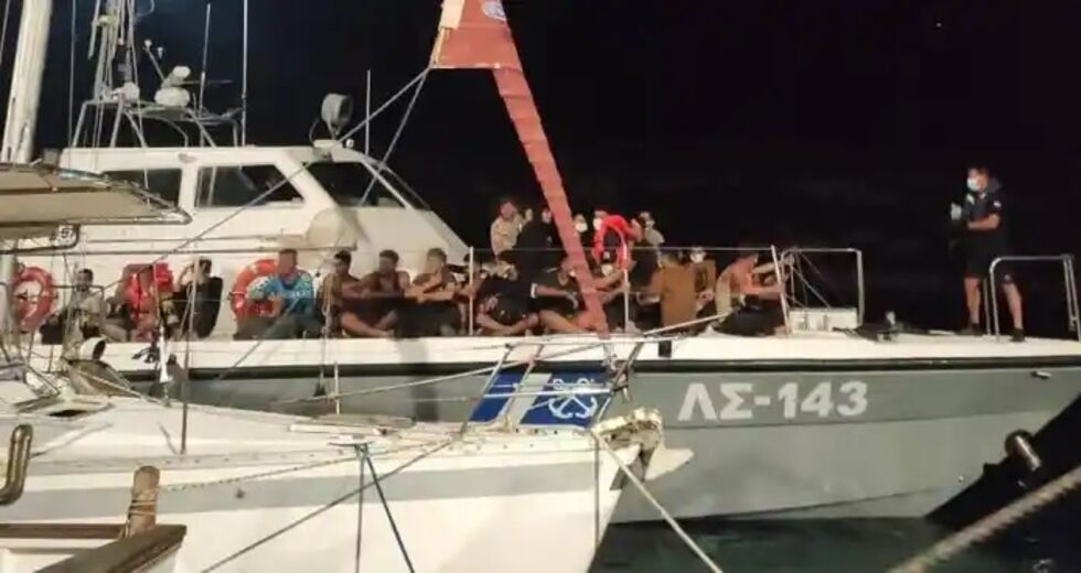 Λογοκρισία-σοκ από το Λιμενικό για τη μεταφορά Κούρδων προσφύγων