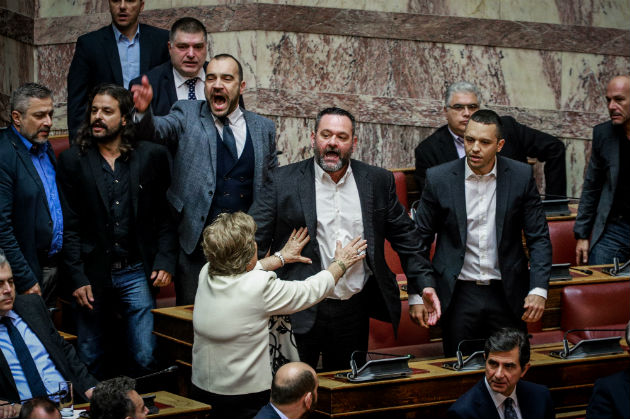 Χρυσαυγίτικες αθλιότητες μέχρι την τελευταία στιγμή