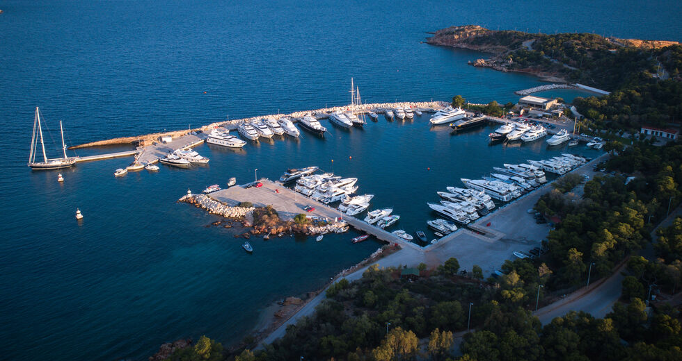 Ξανά στο ΣτΕ για τη μαρίνα Βουλιαγμένης