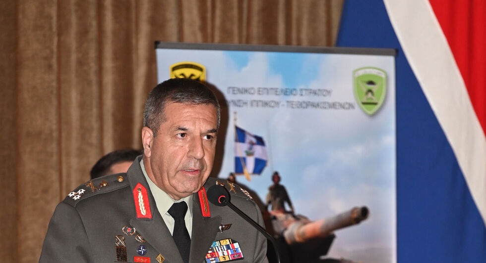 Ατελείωτες οι λίστες με τις υποκλοπές