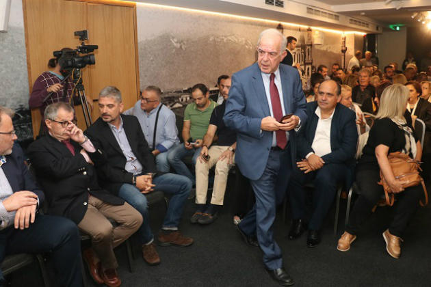 Β. Λαμπρινός: «Κομματική στήριξη δεν σημαίνει υποτέλεια»
