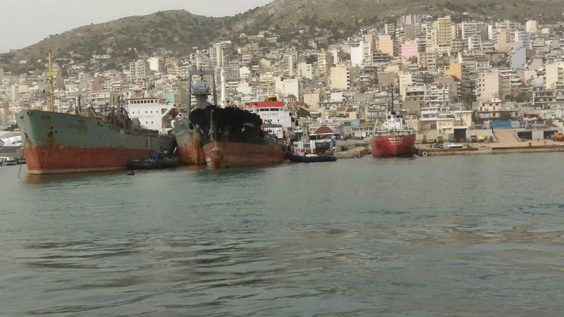 Κενό καυσίμων, επιτέλους, το «Lassea»