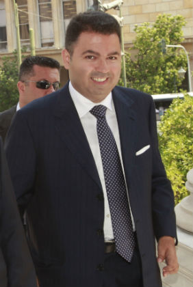 Οι «ευλογημένες» τοξικές μπίζνες του Λαυρέντη Λαυρεντιάδη