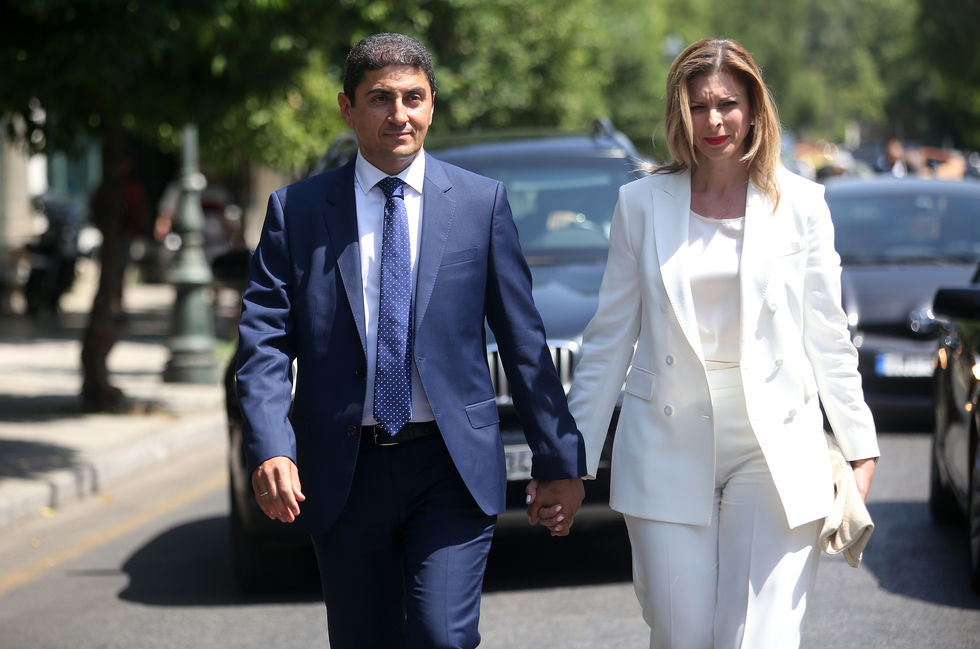 Ούτε ευρώ…