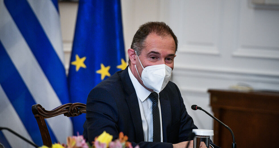 Στρίβειν διά της… διαστρέβλωσης