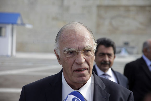 Ενας χρόνος, πέντε πρόσωπα