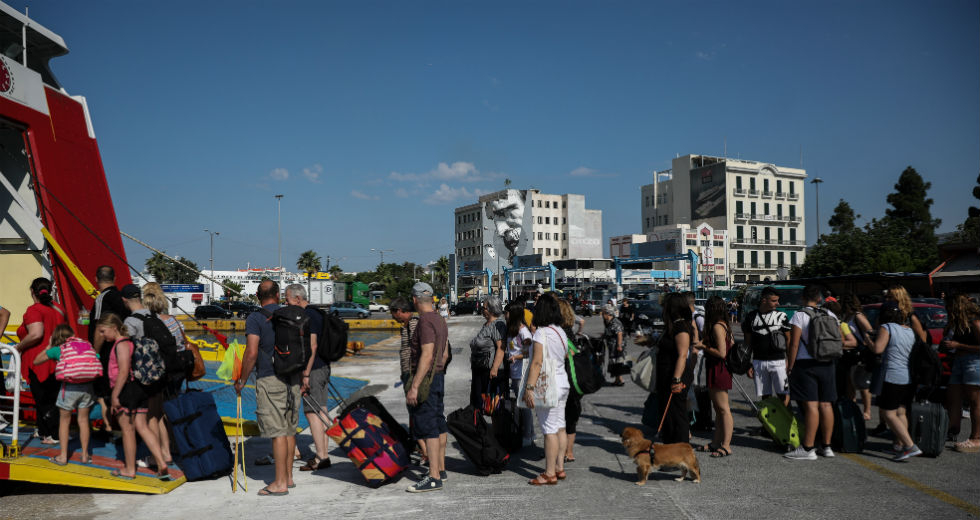 Αυξημένη κίνηση στα λιμάνια της Αττικής