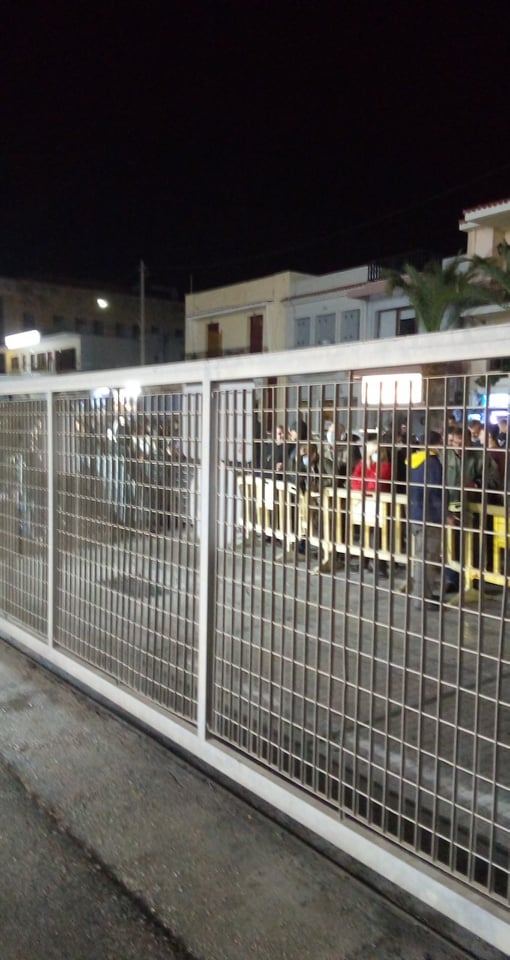 Στο λιμάνι της Χίου προσέκρουσε το «Νήσος Σάμος»