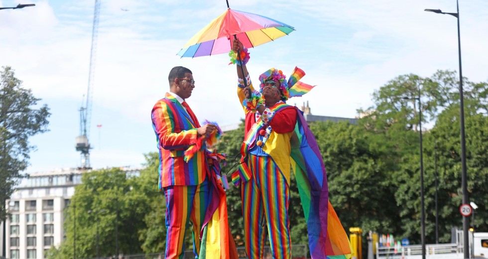 Το Λονδίνο γιορτάζει τα 50 χρόνια από το πρώτο Pride